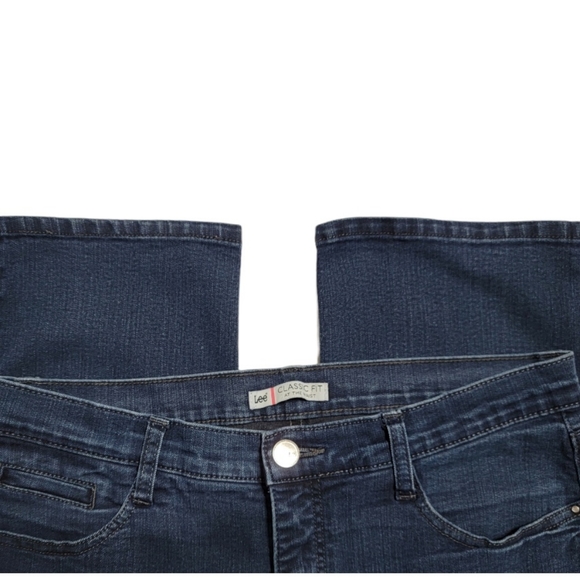 lee classic fit at the waist jeans